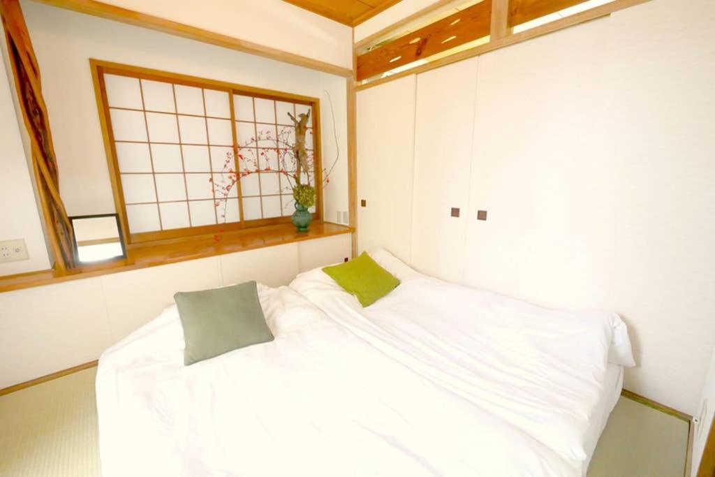 マスク配布ありa5 新宿10分 10人宿泊可能 出張在宅勤務に最適!!宿泊型テレワークスペース!!Wifi完備 回線安定してます!!長期宿泊受付中 Tokió Kültér fotó